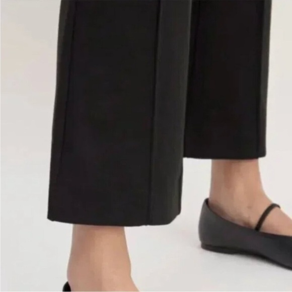 Everlane The Dream Kick Flare Mid Rise Knit Pant Black - Picture 4 of 10
